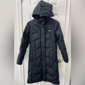 Patagonia Women's Down With It Black Hooded Coat